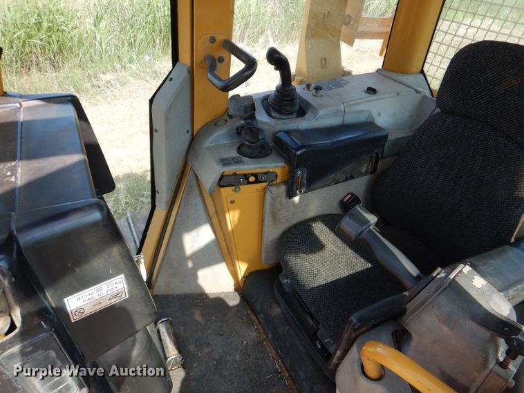 image for item DJ0485 2006 Caterpillar D6N XL  dozer