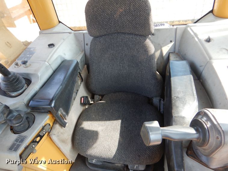 image for item DJ0485 2006 Caterpillar D6N XL  dozer