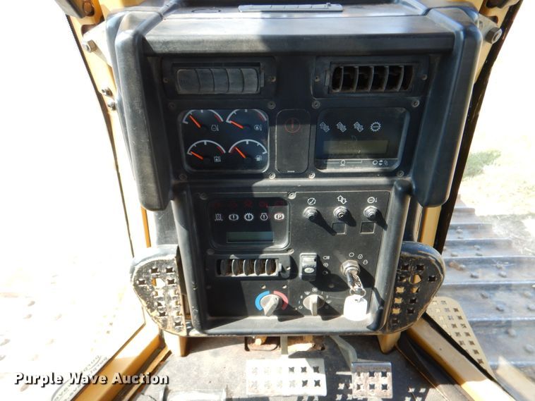 image for item DJ0485 2006 Caterpillar D6N XL  dozer