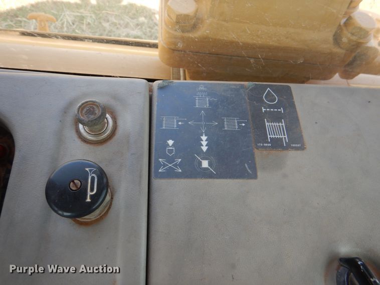 image for item DJ0485 2006 Caterpillar D6N XL  dozer