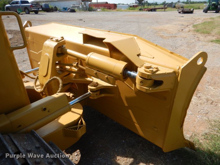 image for item DJ0485 2006 Caterpillar D6N XL  dozer
