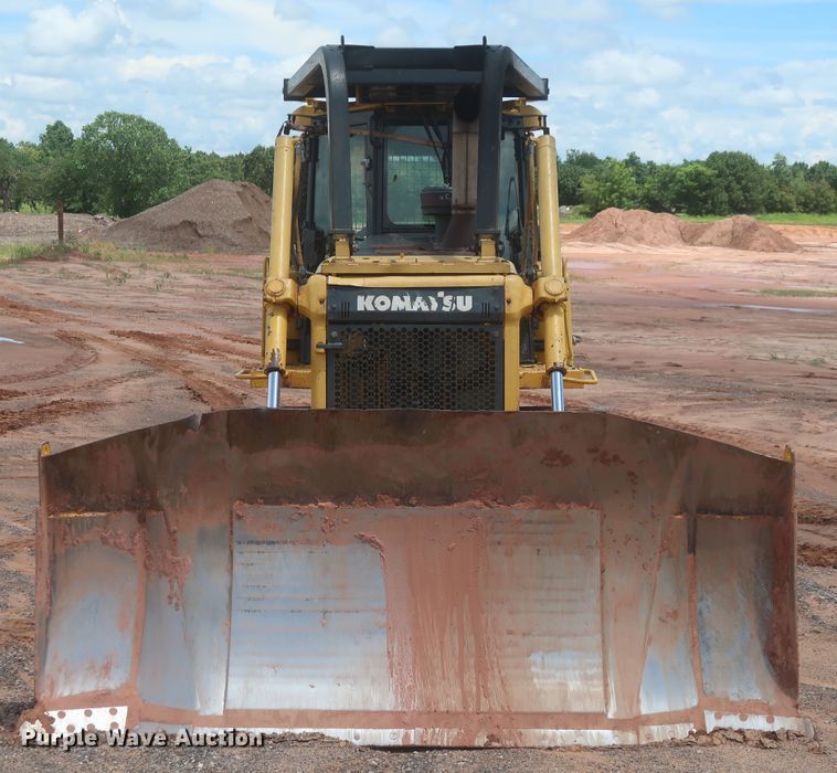 image for item DJ1933 2011 Komatsu D65EX-16  dozer