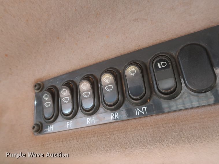 image for item DJ1933 2011 Komatsu D65EX-16  dozer