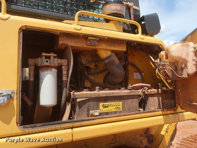 image for item DJ1933 2011 Komatsu D65EX-16  dozer