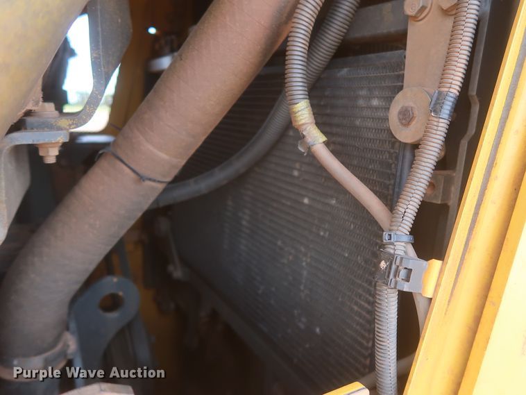 image for item DJ1933 2011 Komatsu D65EX-16  dozer