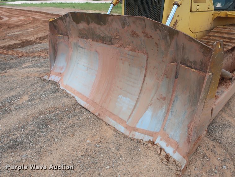 image for item DJ1933 2011 Komatsu D65EX-16  dozer