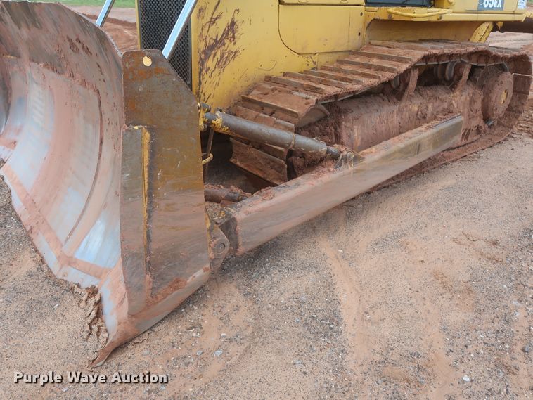 image for item DJ1933 2011 Komatsu D65EX-16  dozer