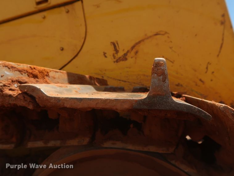 image for item DJ1933 2011 Komatsu D65EX-16  dozer