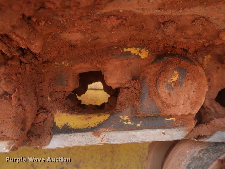 image for item DJ1933 2011 Komatsu D65EX-16  dozer