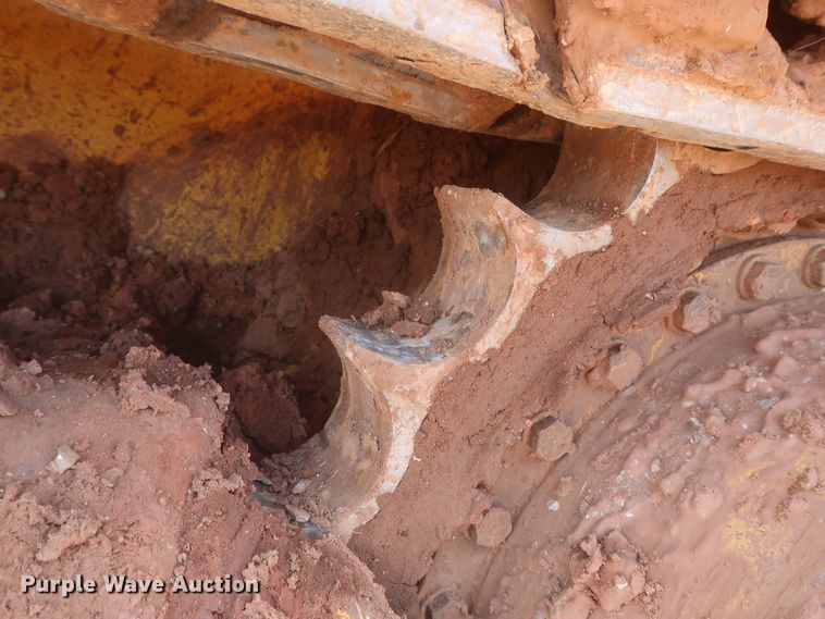 image for item DJ1933 2011 Komatsu D65EX-16  dozer