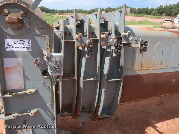 image for item DJ1935 2006 Grove GMK5120  crane boom