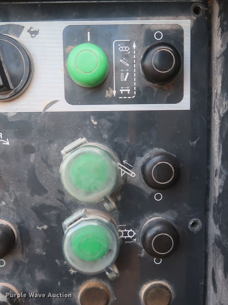 image for item DJ1936 2008 Komatsu BR580JG-1  crusher