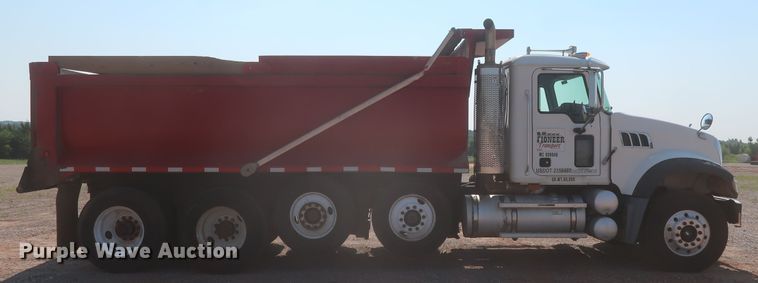 image for item DJ1940 2009 Mack GU713  dump truck