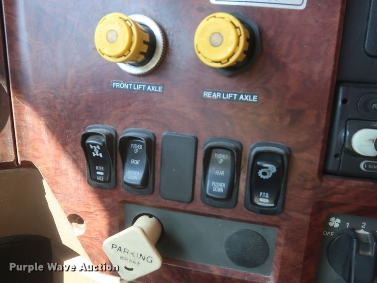 image for item DJ1940 2009 Mack GU713  dump truck