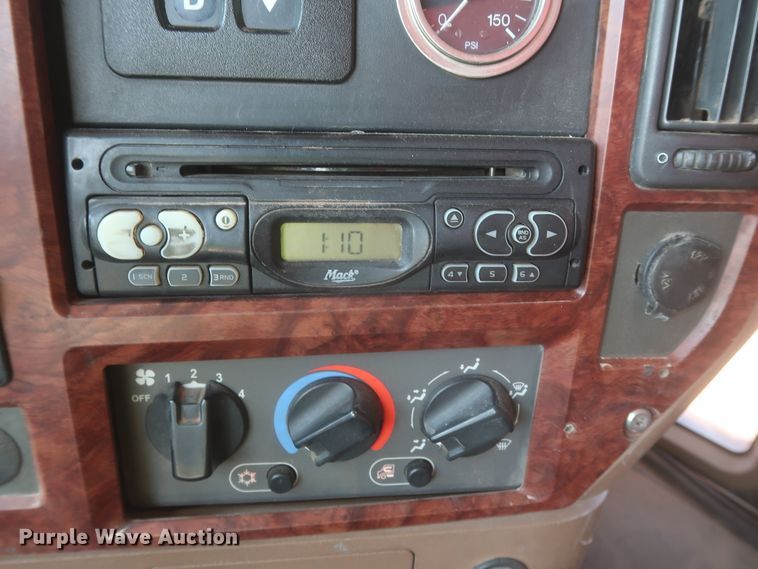 image for item DJ1940 2009 Mack GU713  dump truck