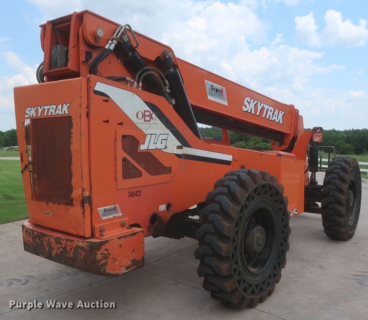 image for item DJ1944 2015 SkyTrak 8042  telehandler