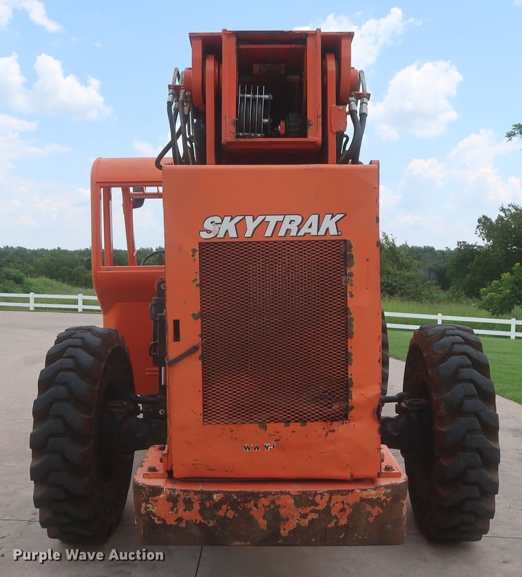 image for item DJ1944 2015 SkyTrak 8042  telehandler