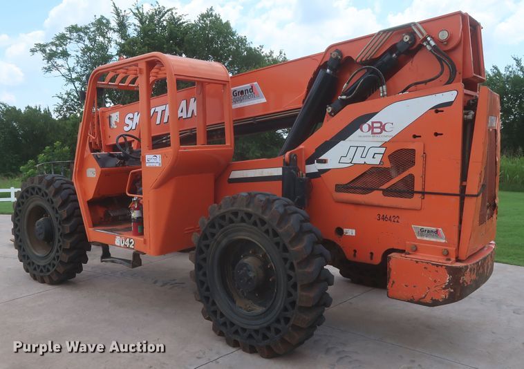 image for item DJ1944 2015 SkyTrak 8042  telehandler