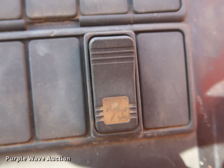 image for item DJ1944 2015 SkyTrak 8042  telehandler