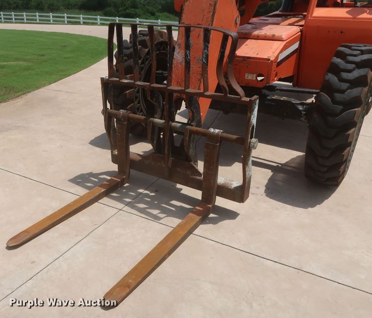 image for item DJ1944 2015 SkyTrak 8042  telehandler