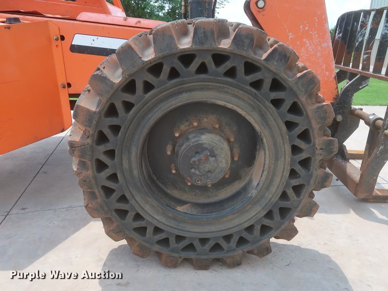 image for item DJ1944 2015 SkyTrak 8042  telehandler