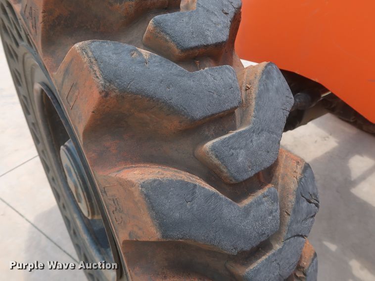 image for item DJ1944 2015 SkyTrak 8042  telehandler