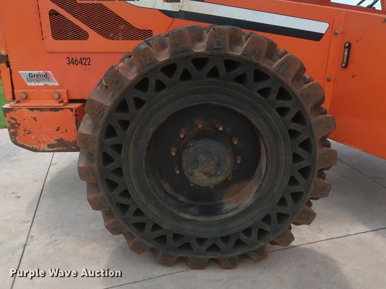 image for item DJ1944 2015 SkyTrak 8042  telehandler