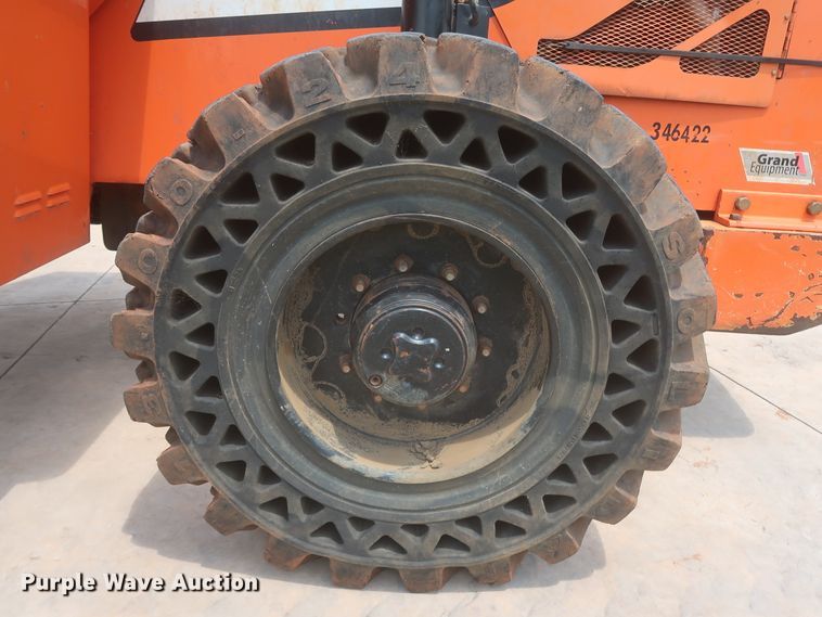 image for item DJ1944 2015 SkyTrak 8042  telehandler