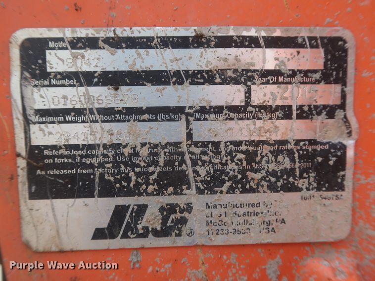 image for item DJ1944 2015 SkyTrak 8042  telehandler