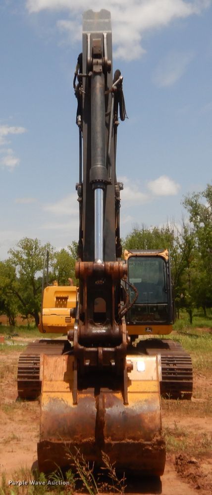 image for item DJ1945 2006 John Deere 350D LC  excavator