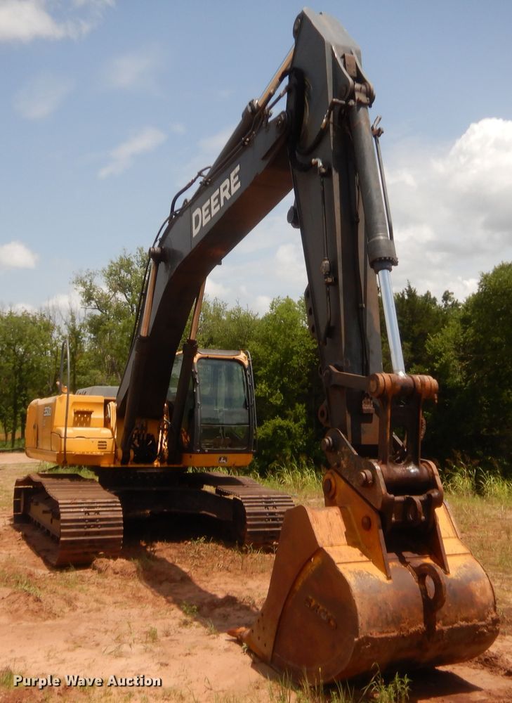 image for item DJ1945 2006 John Deere 350D LC  excavator