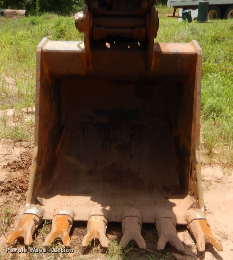 image for item DJ1945 2006 John Deere 350D LC  excavator