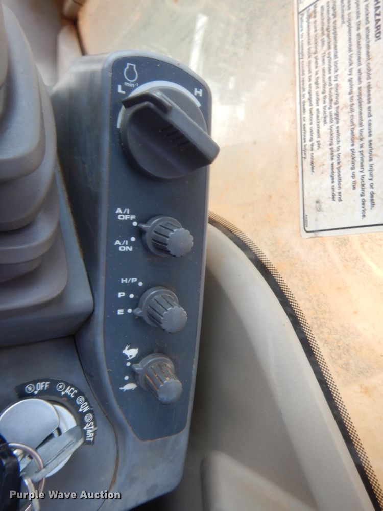 image for item DJ1945 2006 John Deere 350D LC  excavator