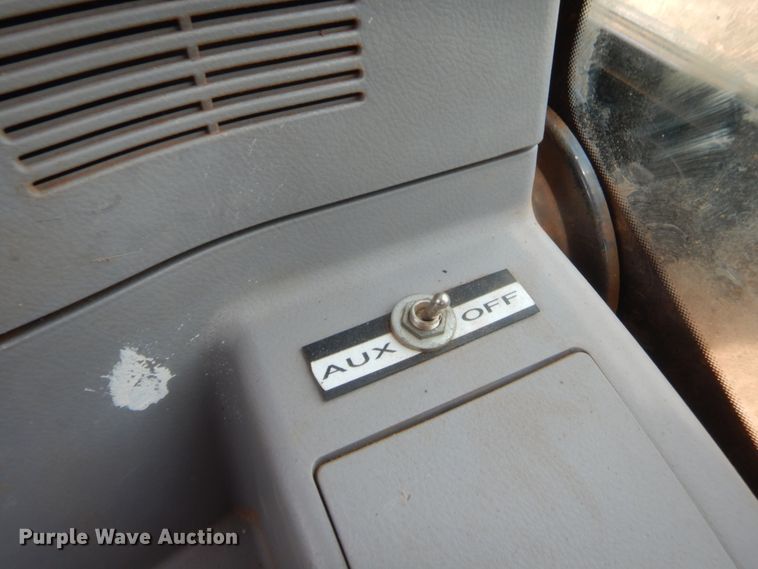 image for item DJ1945 2006 John Deere 350D LC  excavator