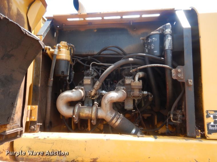 image for item DJ1945 2006 John Deere 350D LC  excavator