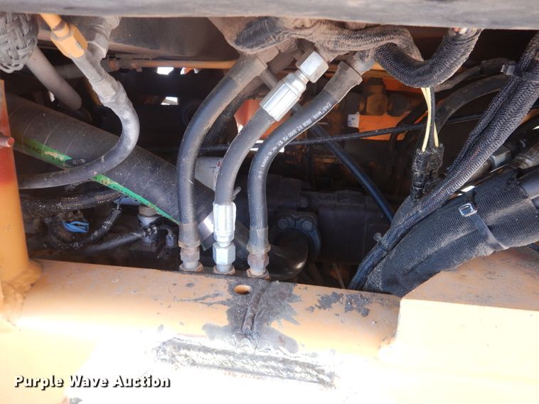 image for item DK8012 1997 Case 821B  wheel loader