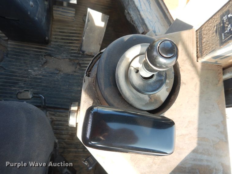 image for item DK8012 1997 Case 821B  wheel loader