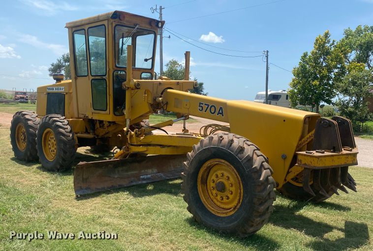 image for item DK8014 1978 John Deere 570A  rigid frame motor grader