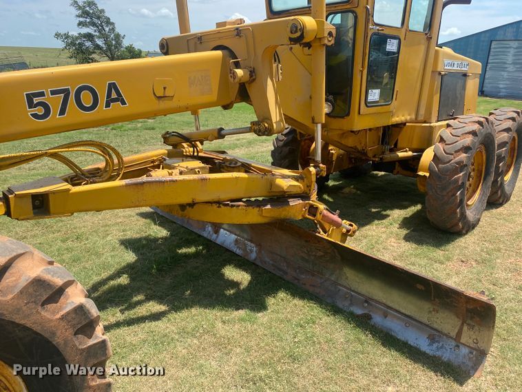 image for item DK8014 1978 John Deere 570A  rigid frame motor grader