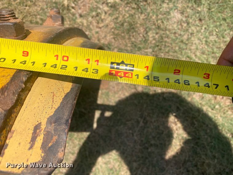 image for item DK8014 1978 John Deere 570A  rigid frame motor grader