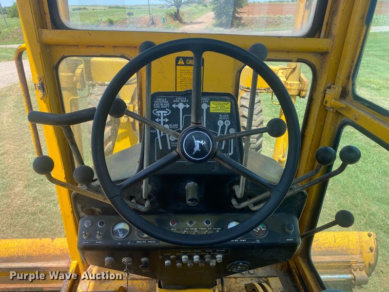 image for item DK8014 1978 John Deere 570A  rigid frame motor grader