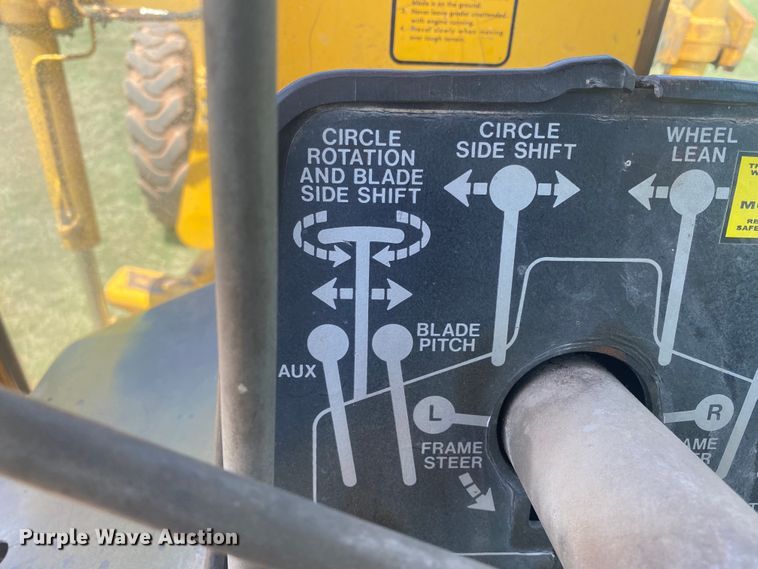 image for item DK8014 1978 John Deere 570A  rigid frame motor grader