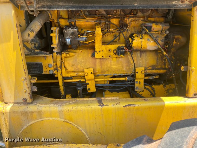 image for item DK8014 1978 John Deere 570A  rigid frame motor grader