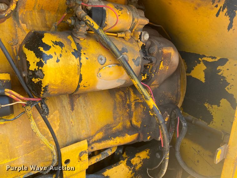 image for item DK8014 1978 John Deere 570A  rigid frame motor grader