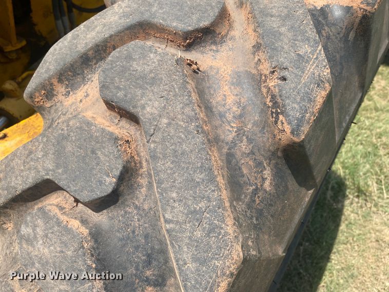 image for item DK8014 1978 John Deere 570A  rigid frame motor grader