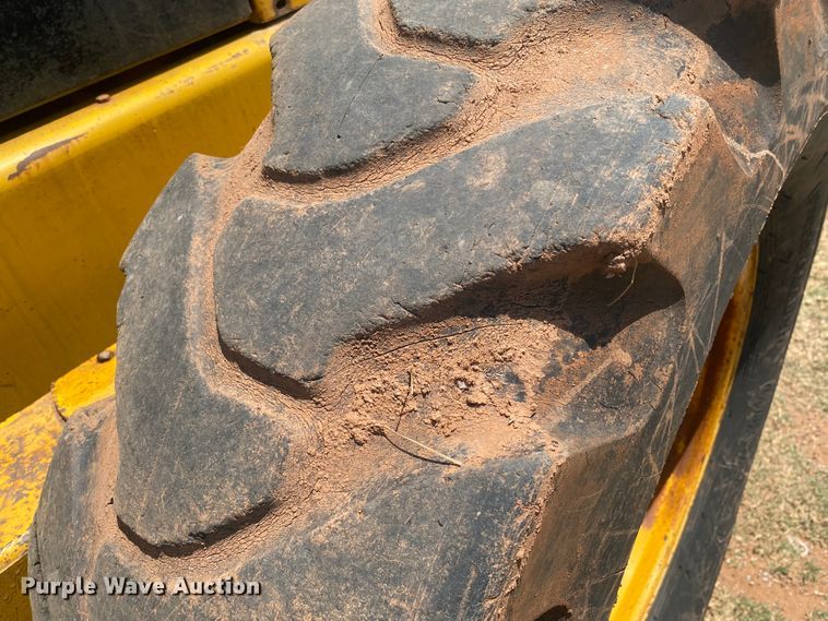 image for item DK8014 1978 John Deere 570A  rigid frame motor grader