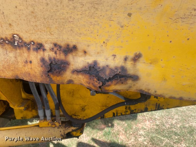 image for item DK8014 1978 John Deere 570A  rigid frame motor grader