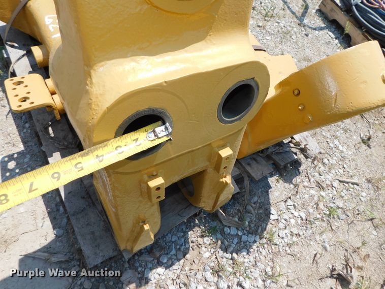 image for item DK8609 Caterpillar 631  scraper hitch brackets