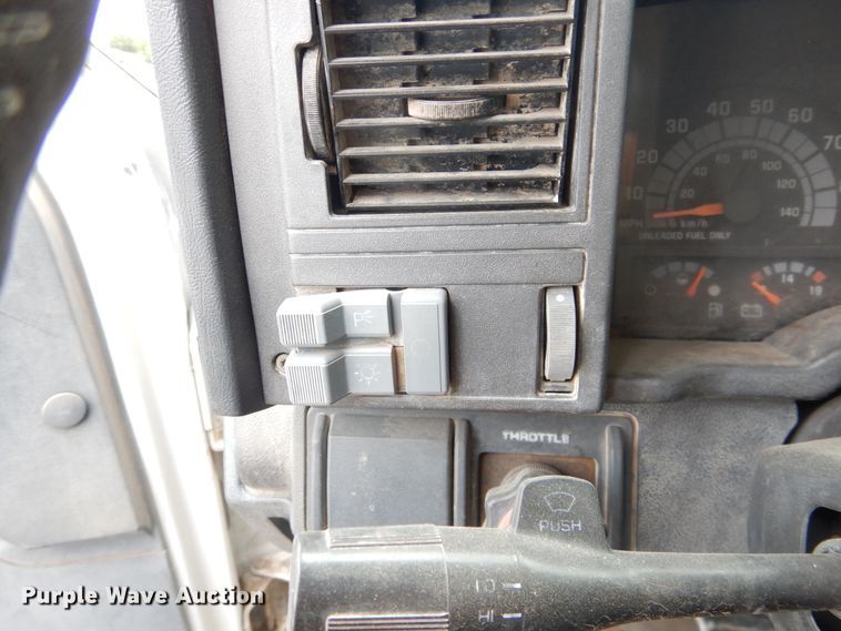 image for item DL0410 1995 Chevrolet Kodiak  winch truck