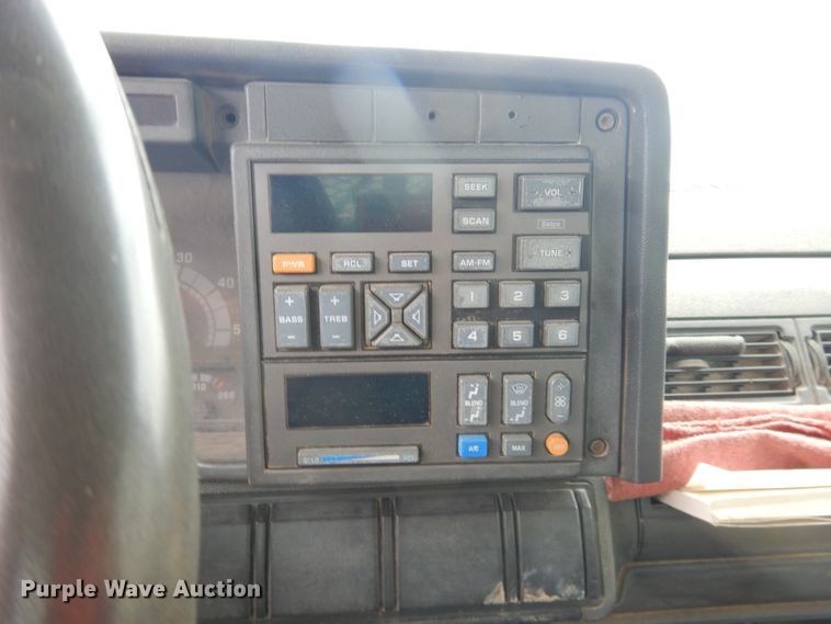 image for item DL0410 1995 Chevrolet Kodiak  winch truck